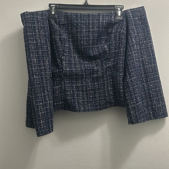 NWT ZARA OFF SHOULDER TWEED NAVY BLUE AND WHITE TOP - Picture 6 of 7